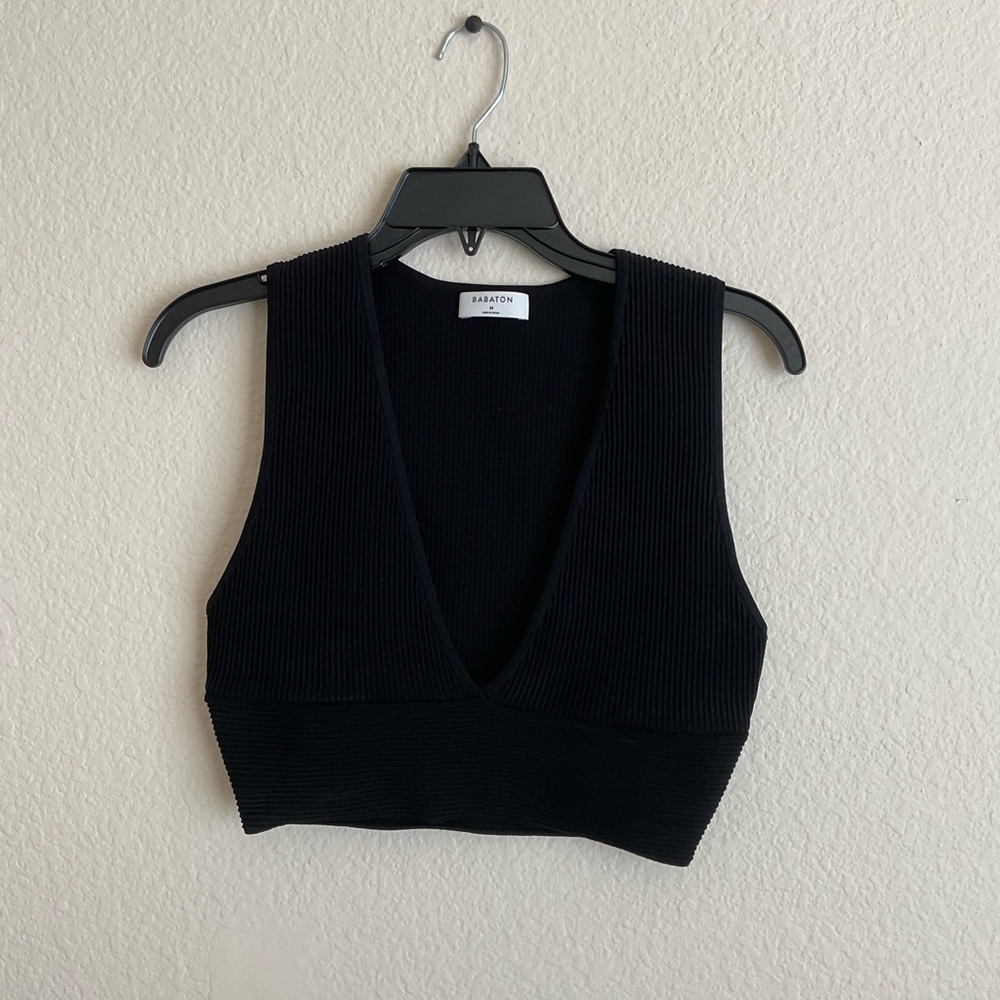 Aritzia deep plunge crop top